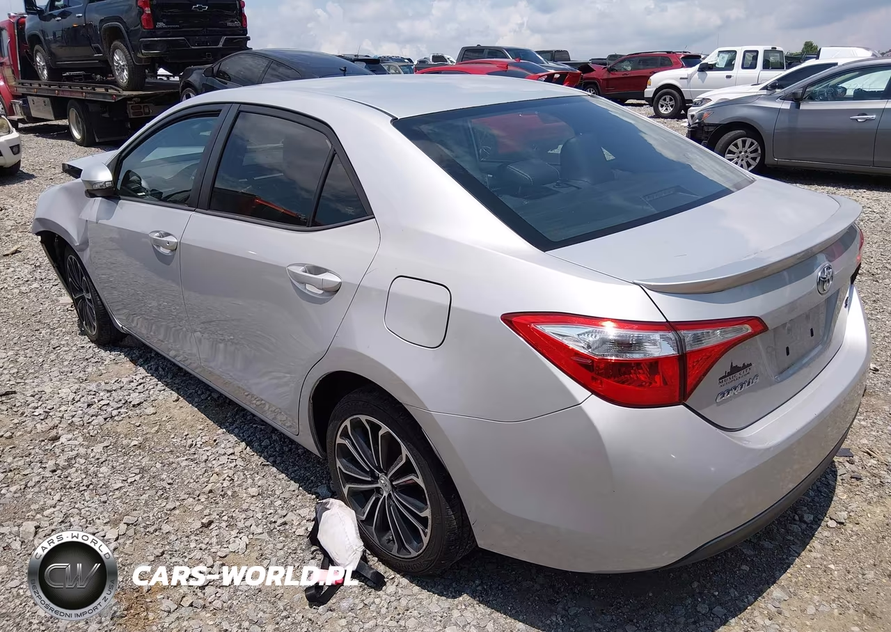 2015 Toyota Corolla S Plus VIN:2T1BURHE2FC435666 - 3