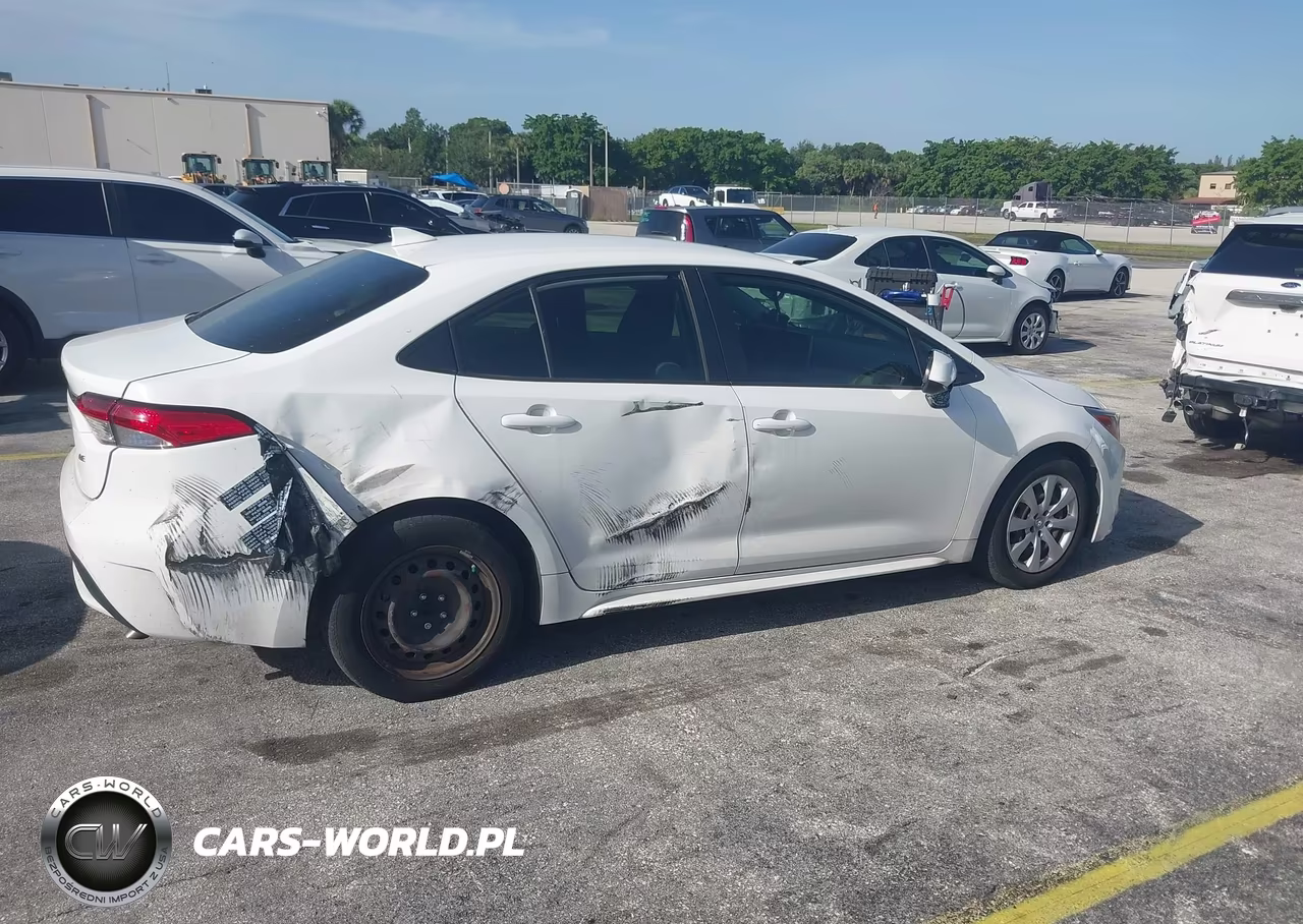 2021 Toyota Corolla Le VIN:JTDEPMAE6MJ146079 - 17