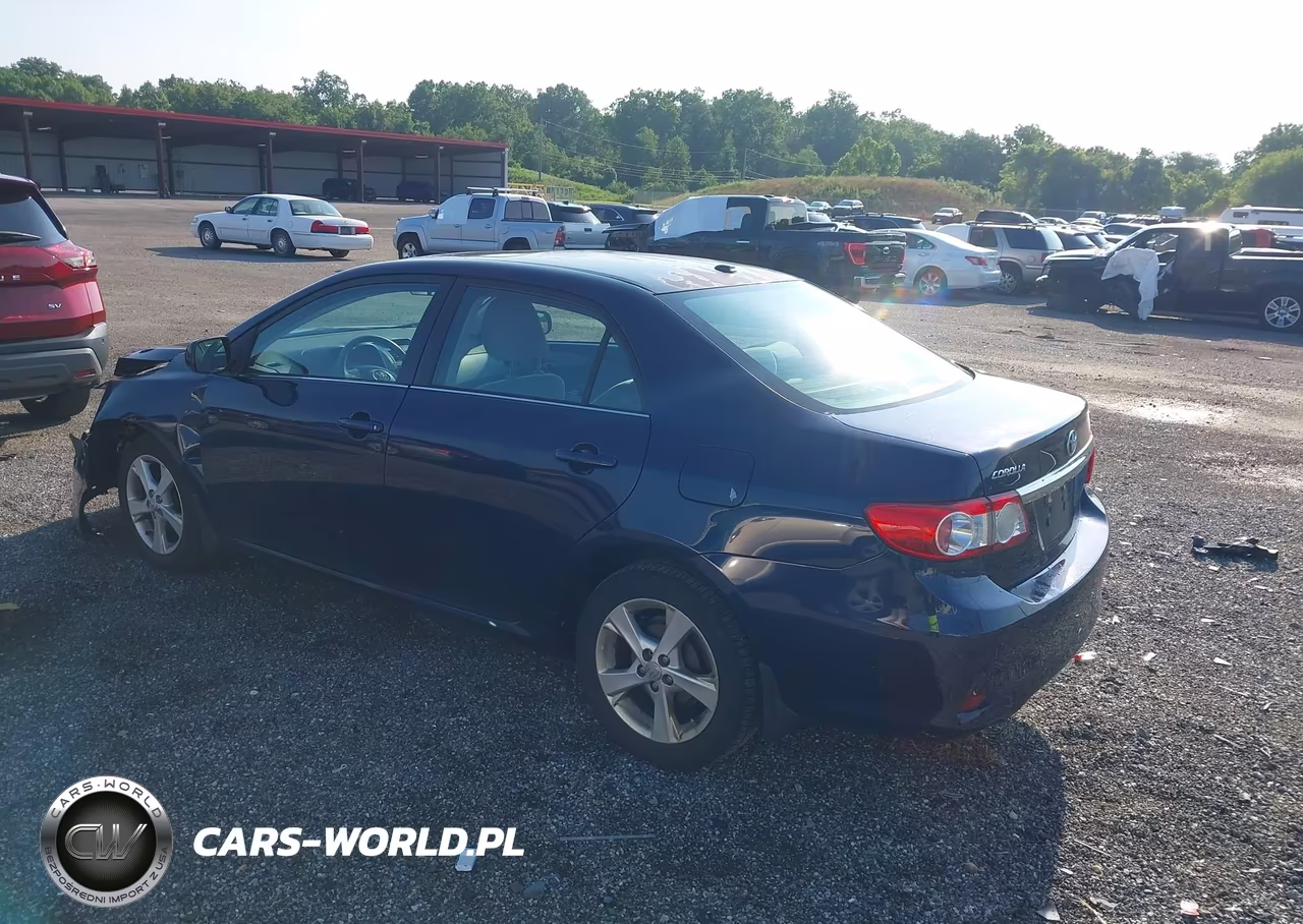 2013 Toyota Corolla Le VIN:2T1BU4EE4DC965528 - 3