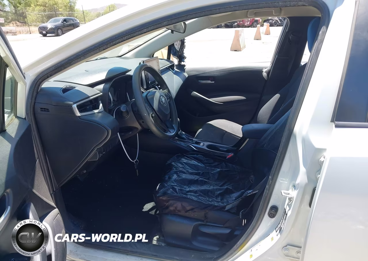 2020 Toyota Corolla Le VIN:JTDEPRAE4LJ050012 - 5