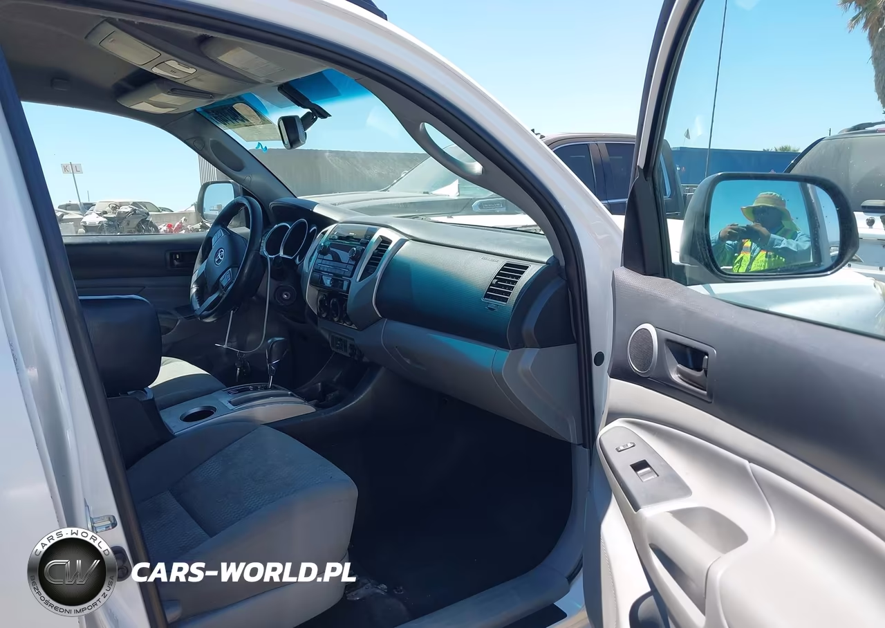 2012 Toyota Tacoma Prerunner V6 VIN:3TMJU4GN8CM130417 - 5
