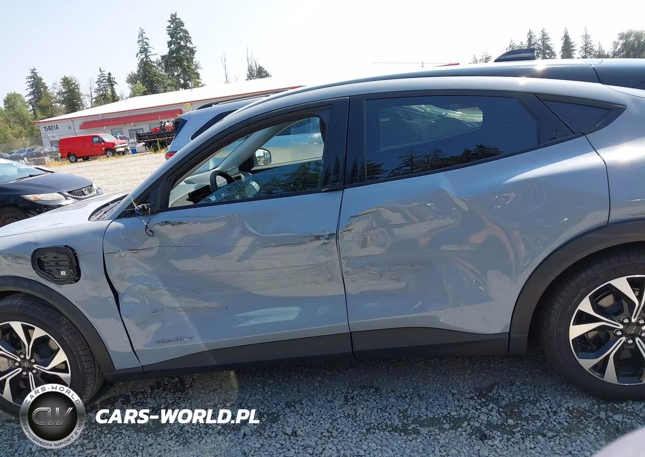 2025 Ford Mustang Mach-E Select VIN:3FMTK1S54SMA32838 - 14
