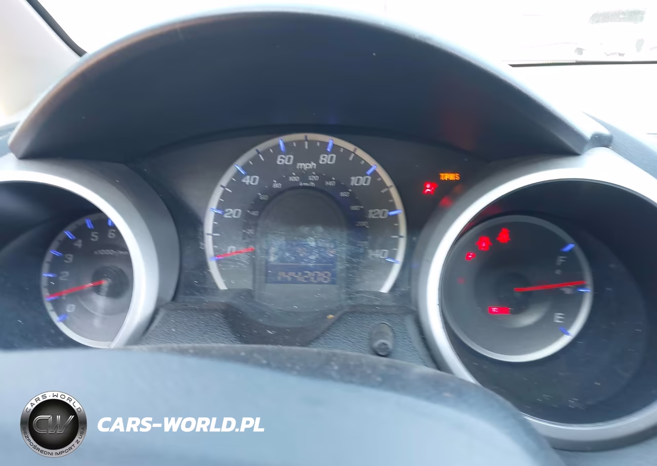 2013 Honda Fit VIN:JHMGE8H37DC019127 - 7