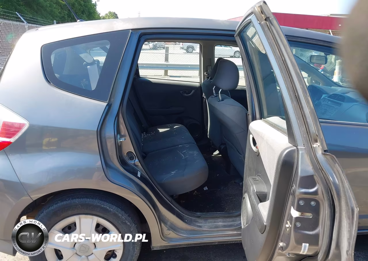 2013 Honda Fit VIN:JHMGE8H37DC019127 - 8