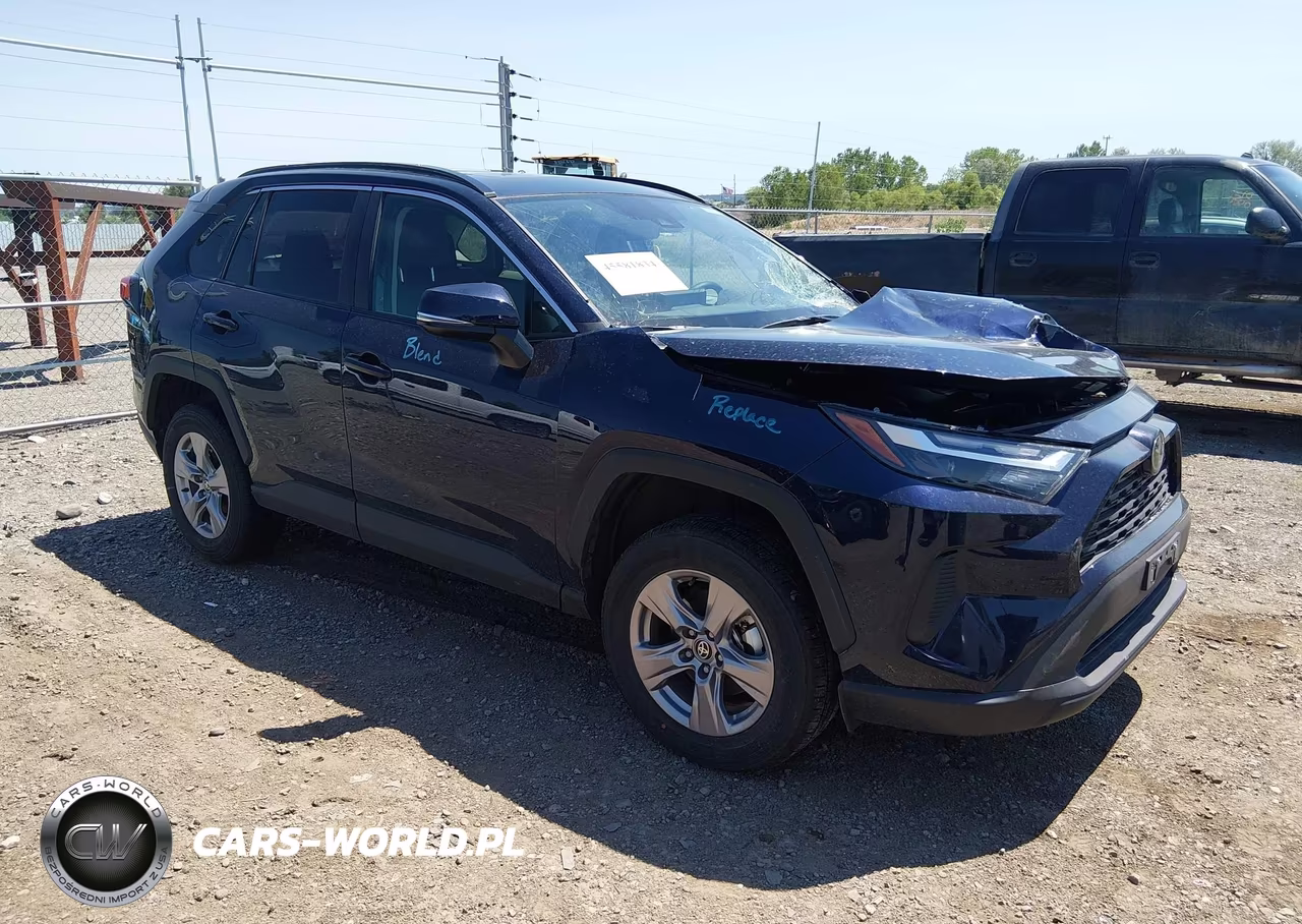 2025 Toyota Rav4 Xle – zdjęcie 1 z 17