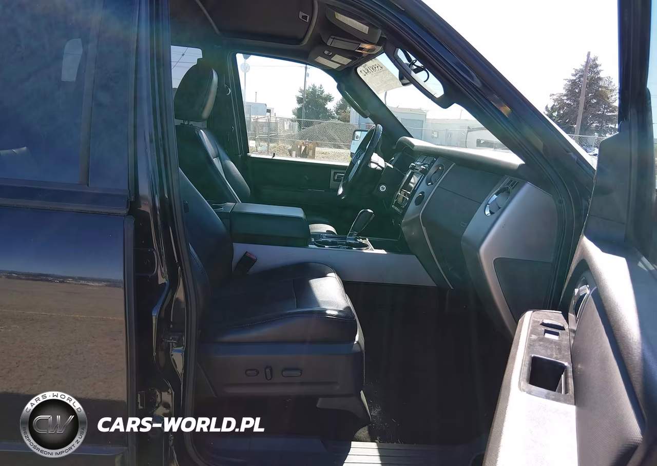 2012 Ford Expedition Limited VIN:1FMJU2A52CEF53556 - 5