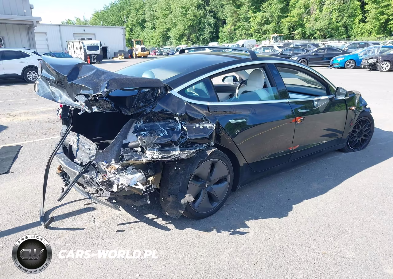 2019 Tesla Model 3 Long Range-Performance VIN:5YJ3E1EB0KF421297 - 4