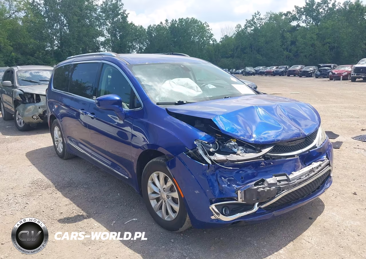 2019 Chrysler Pacifica Touring L – zdjęcie 1 z 16