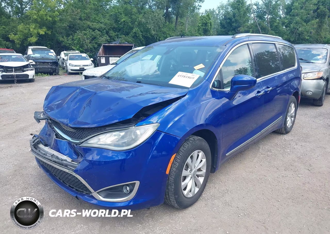 2019 Chrysler Pacifica Touring L VIN:2C4RC1BG1KR593097 - 2