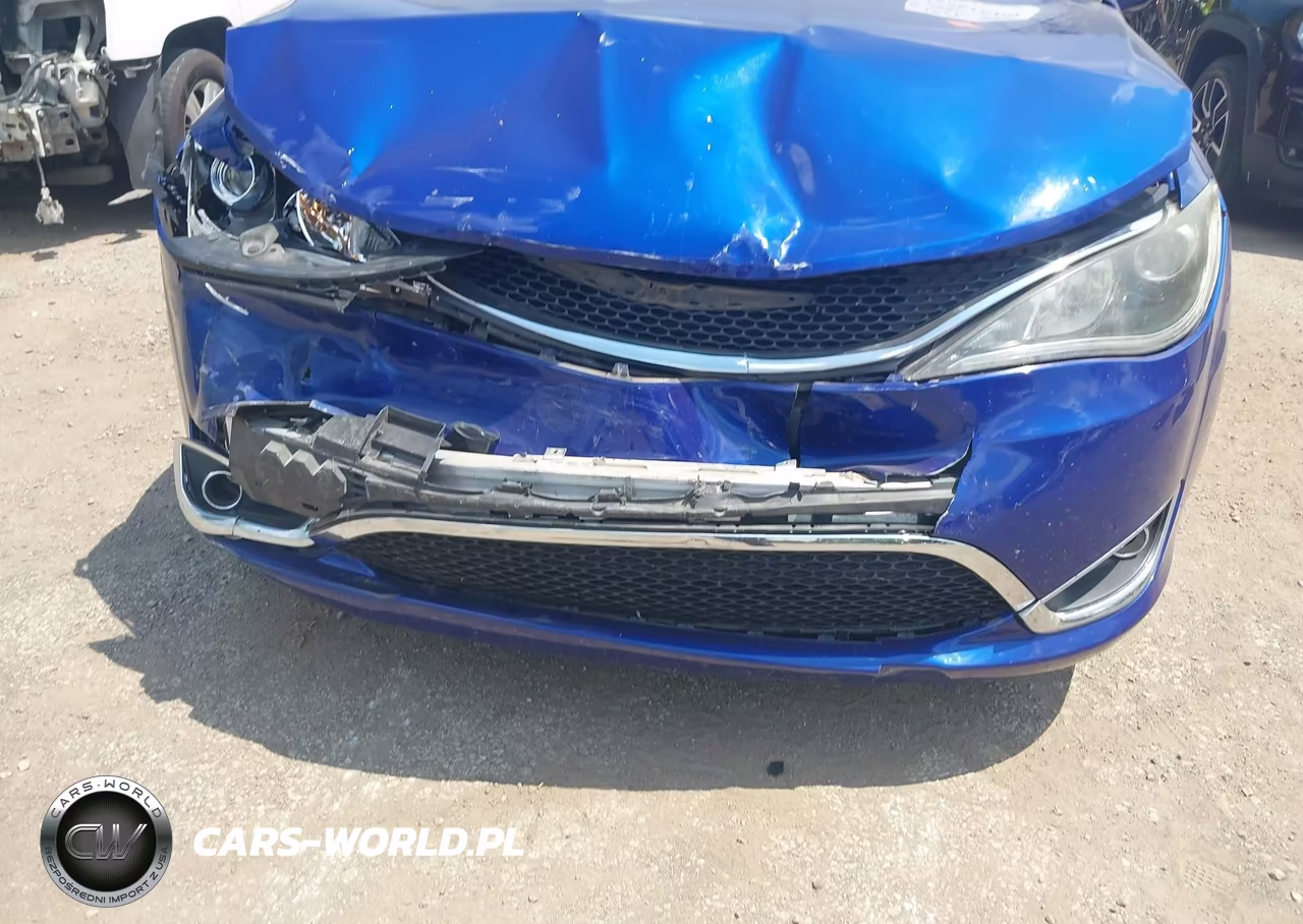 2019 Chrysler Pacifica Touring L VIN:2C4RC1BG1KR593097 - 6