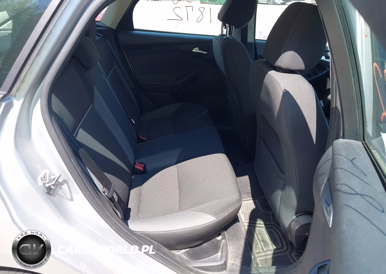 2014 Ford Focus Se VIN:1FADP3K20EL243199 - 8