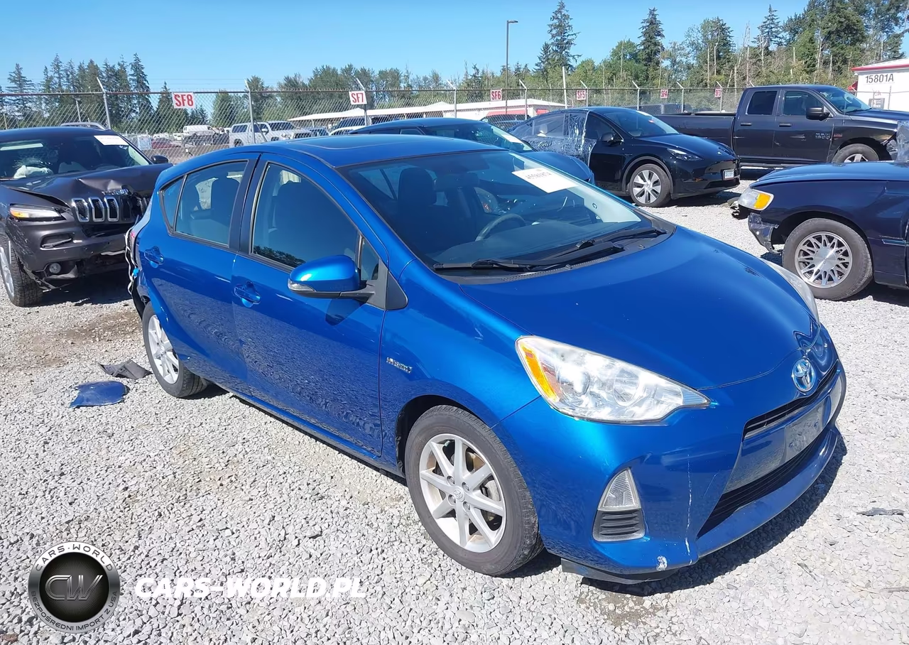 2014 Toyota Prius C Three