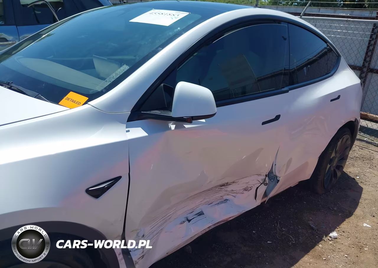 2021 Tesla Model Y Performance Dual Motor All-Wheel Drive VIN:5YJYGDEF0MF252292 - 6