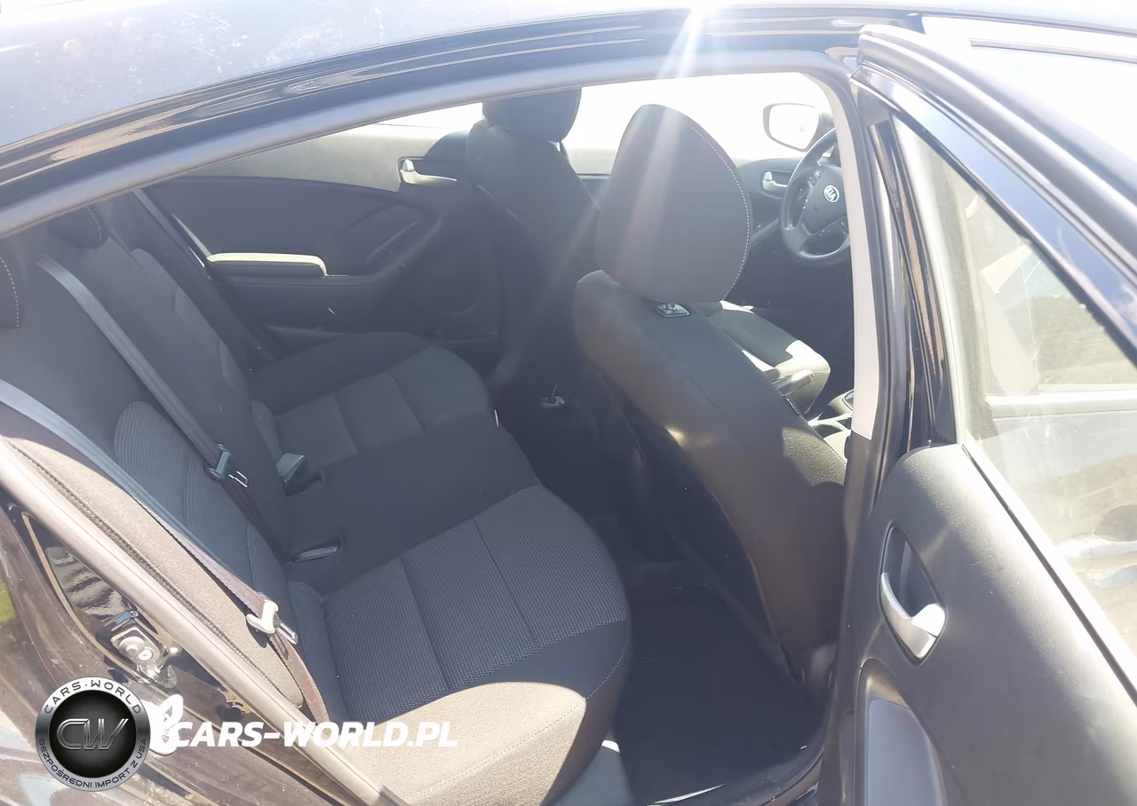 2018 Kia Forte Lx VIN:3KPFK4A73JE197052 - 8