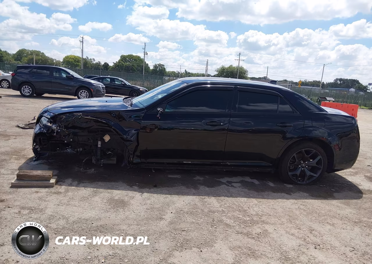 2023 Chrysler 300 300S VIN:2C3CCABG5PH599766 - 14