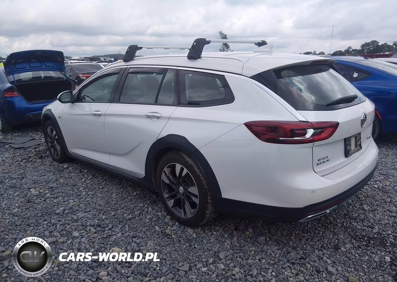 2018 Buick Regal Tourx Essence VIN:W04GV8SX5J1155884 - 3
