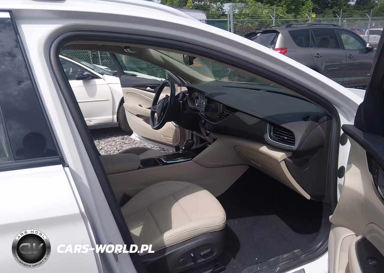 2018 Buick Regal Tourx Essence VIN:W04GV8SX5J1155884 - 5