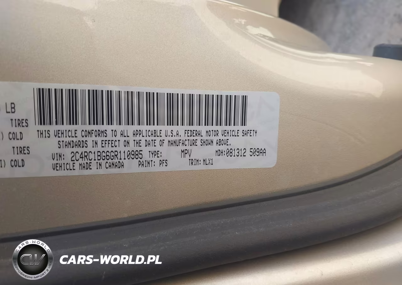 2016 Chrysler Town & Country Touring VIN:2C4RC1BG6GR110985 - 9