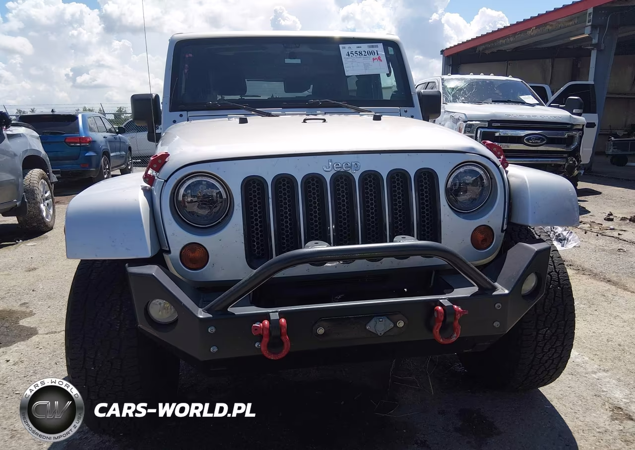 2011 Jeep Wrangler 70Th Anniversary VIN:1J4GA7D16BL577201 - 12