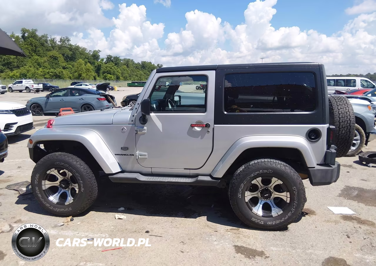 2011 Jeep Wrangler 70Th Anniversary VIN:1J4GA7D16BL577201 - 14