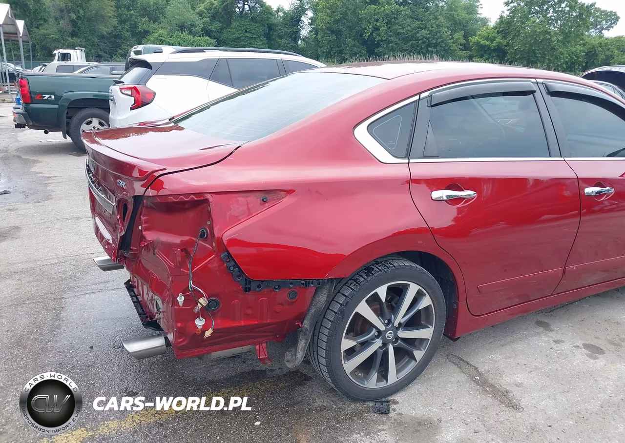 2017 Nissan Altima 2.5 Sr VIN:1N4AL3AP0HC275716 - 19