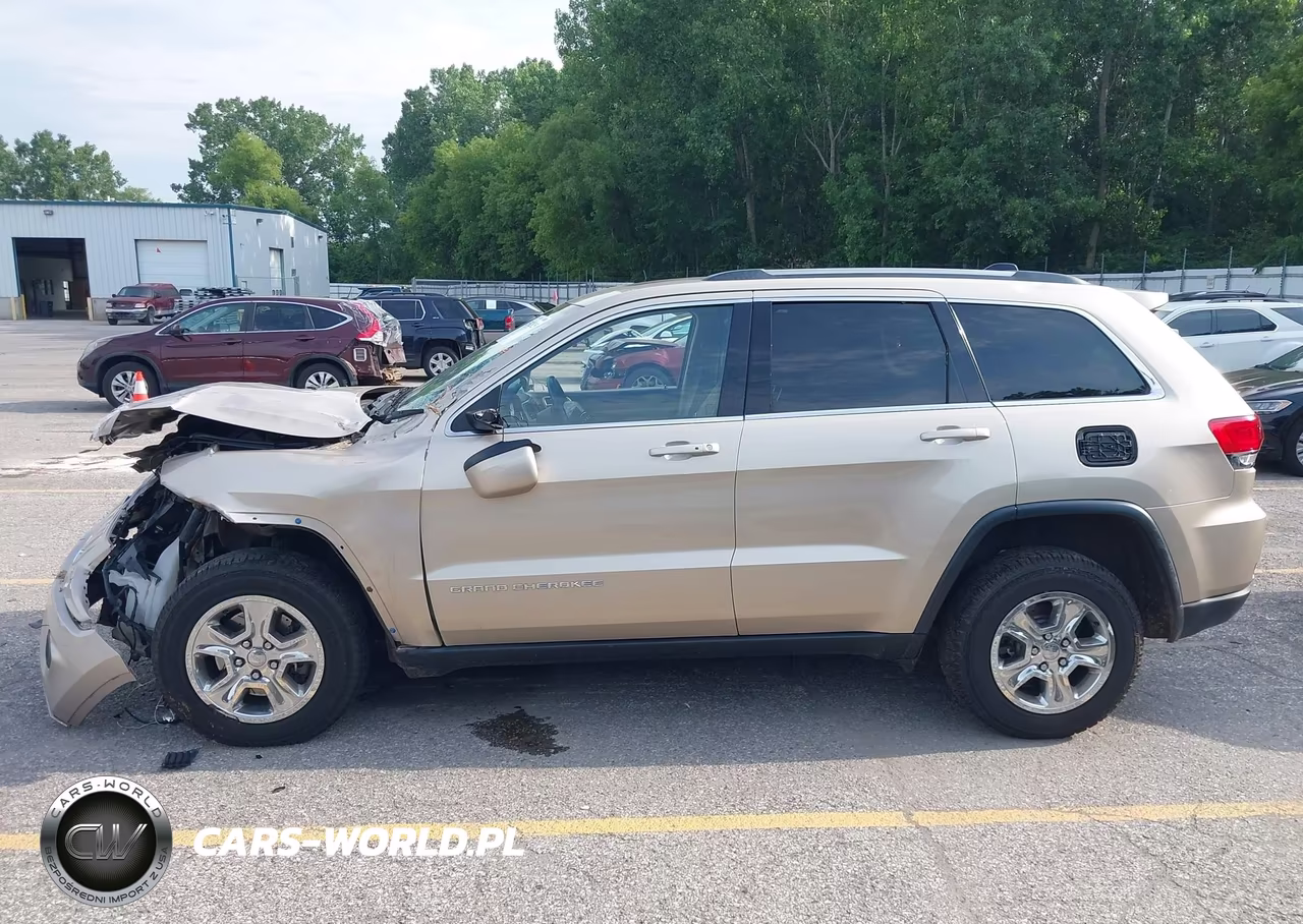 2014 Jeep Grand Cherokee Laredo VIN:1C4RJFAG1EC268757 - 15