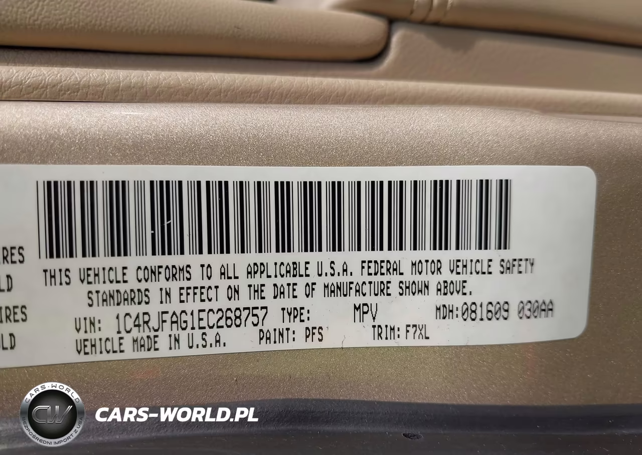 2014 Jeep Grand Cherokee Laredo VIN:1C4RJFAG1EC268757 - 9