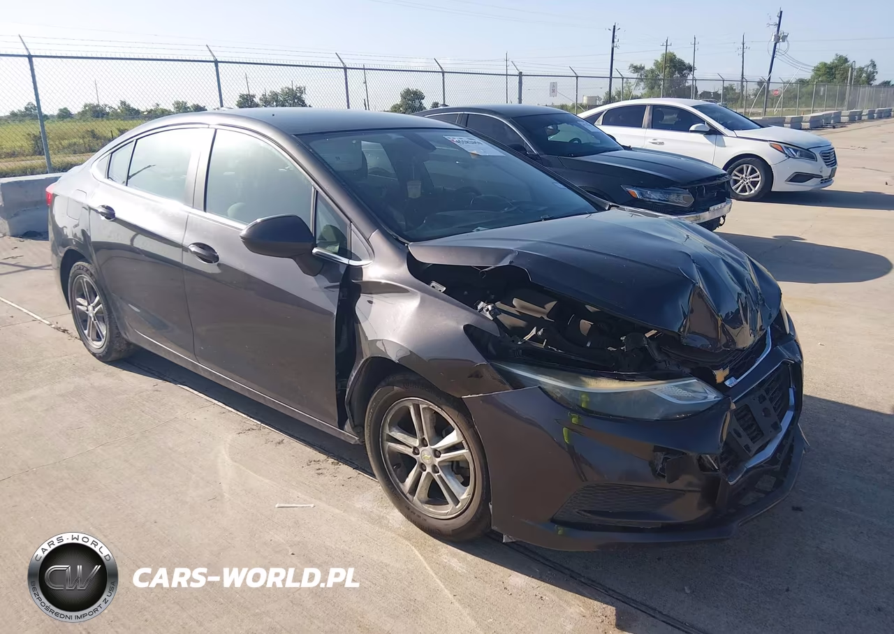 2017 Chevrolet Cruze Lt Auto – zdjęcie 1 z 16