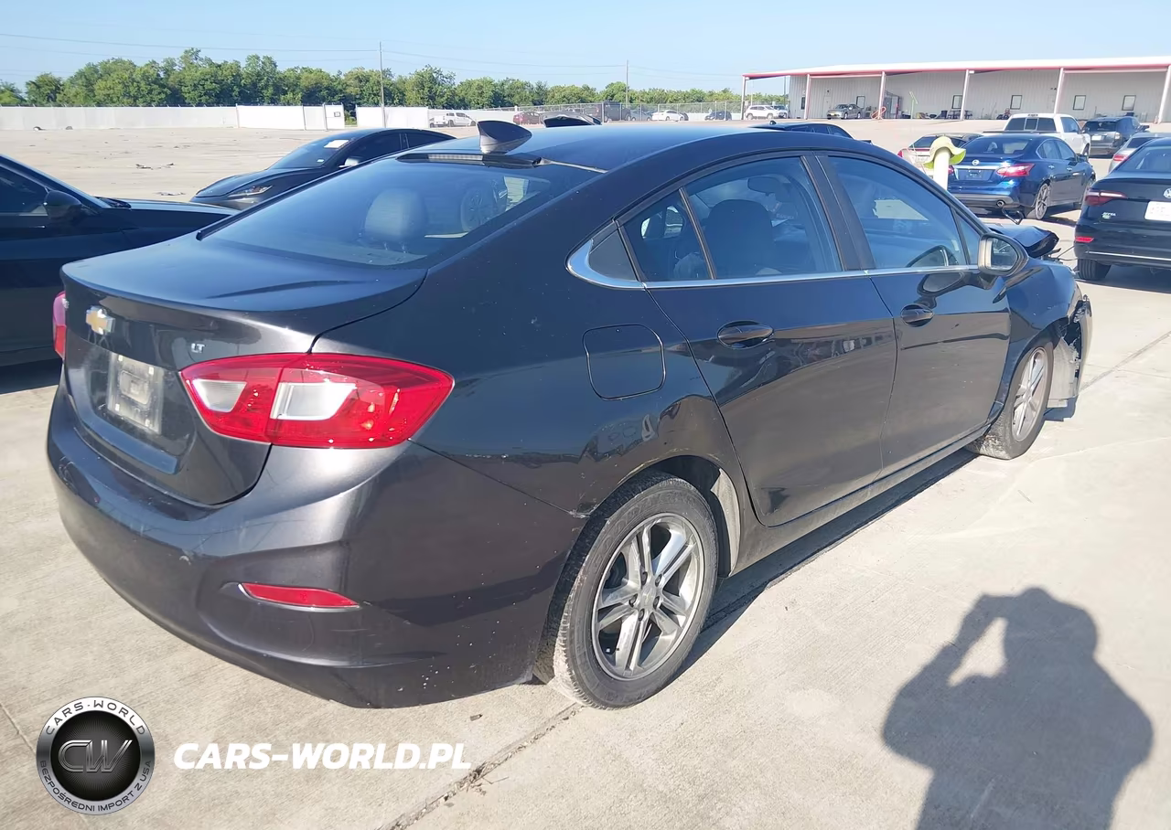 2017 Chevrolet Cruze Lt Auto VIN:1G1BE5SM4H7230711 - 4