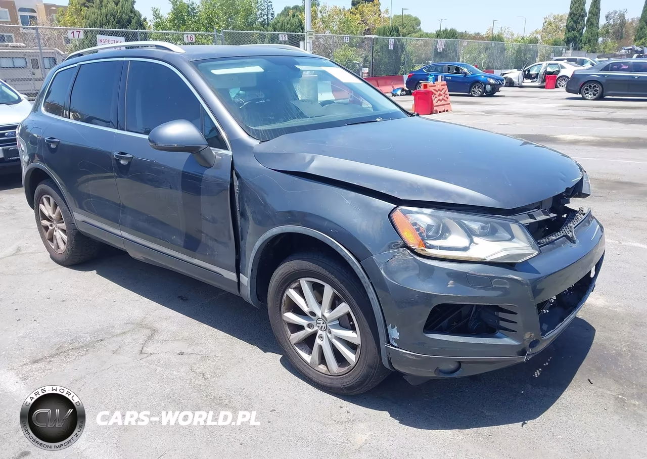 2014 Volkswagen Touareg 3.6L Sport – zdjęcie 1 z 16