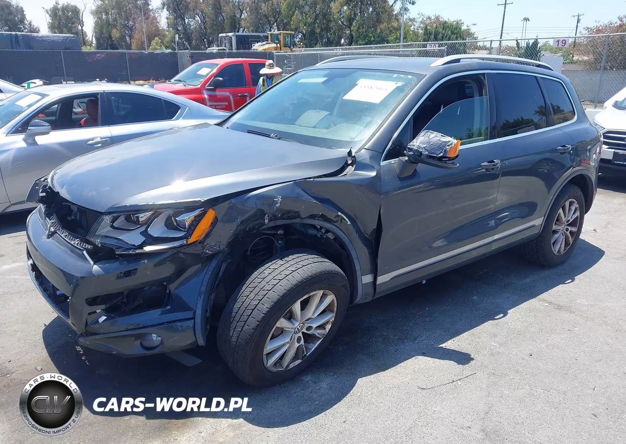 2014 Volkswagen Touareg 3.6L Sport VIN:WVGEF9BP6ED007680 - 2