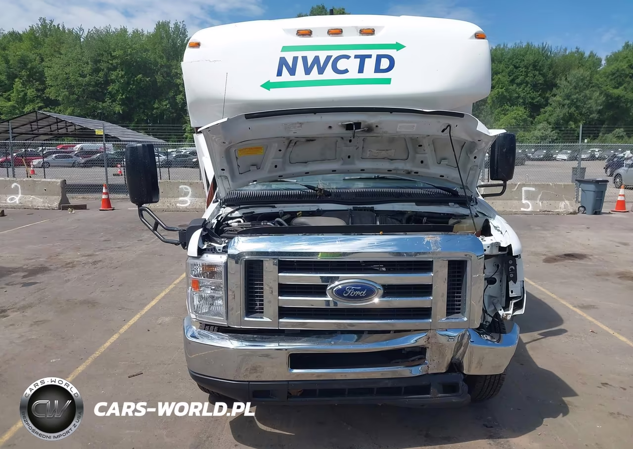 2017 Ford E-350 Cutaway VIN:1FDEE3FS9HDC67431 - 9