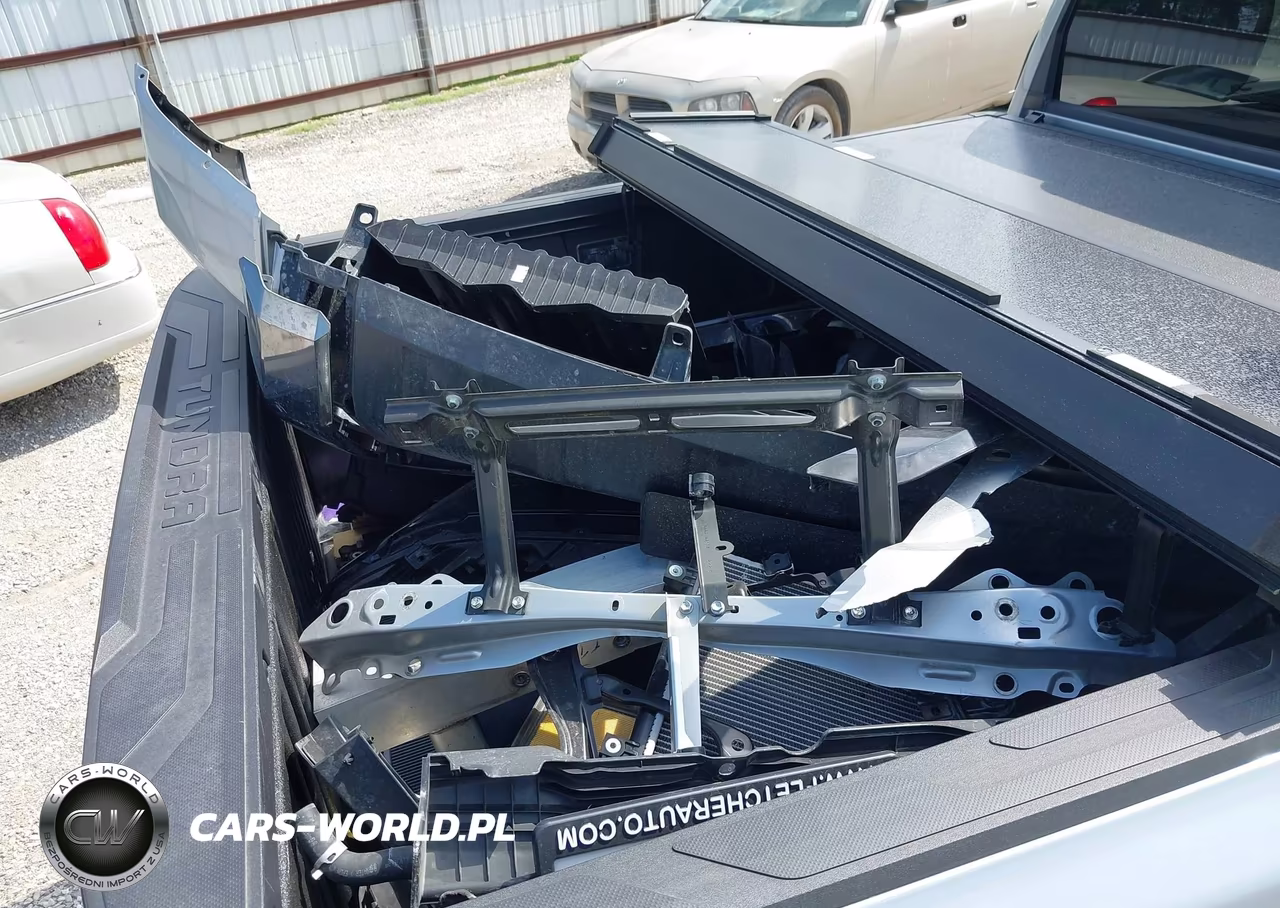 2026 Toyota Tundra Platinum Crewmax 5.5' Bed VIN:5TFNA5DB7TX360549 - 12