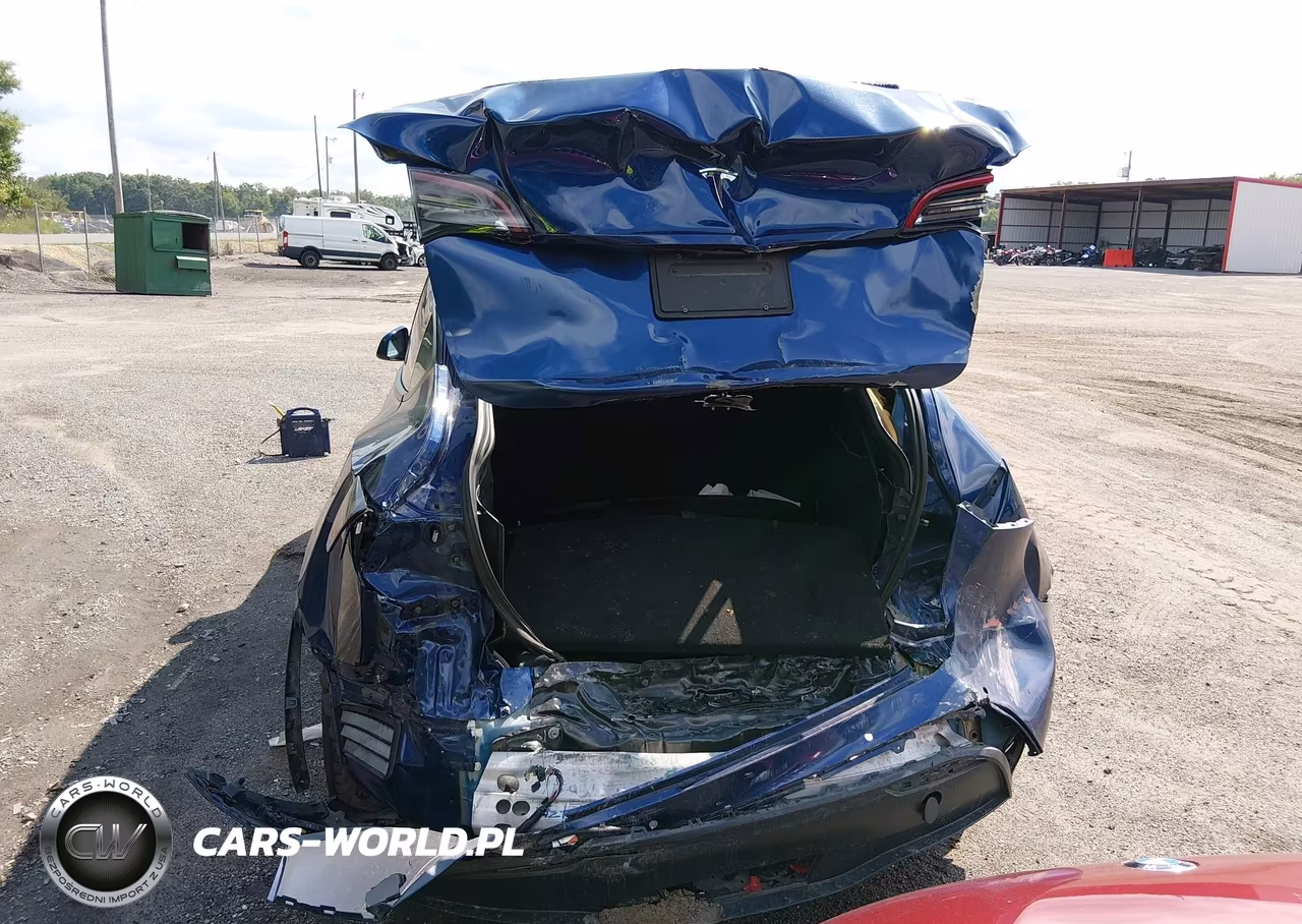 2020 Tesla Model Y Long Range Dual Motor All-Wheel Drive VIN:5YJYGDEE9LF026225 - 16