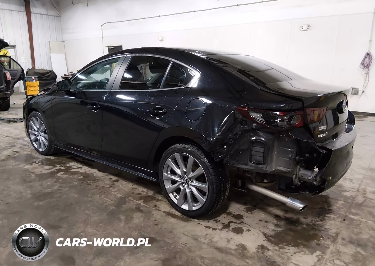 2021 Mazda Mazda3 Preferred VIN:JM1BPACL6M1327275 - 3