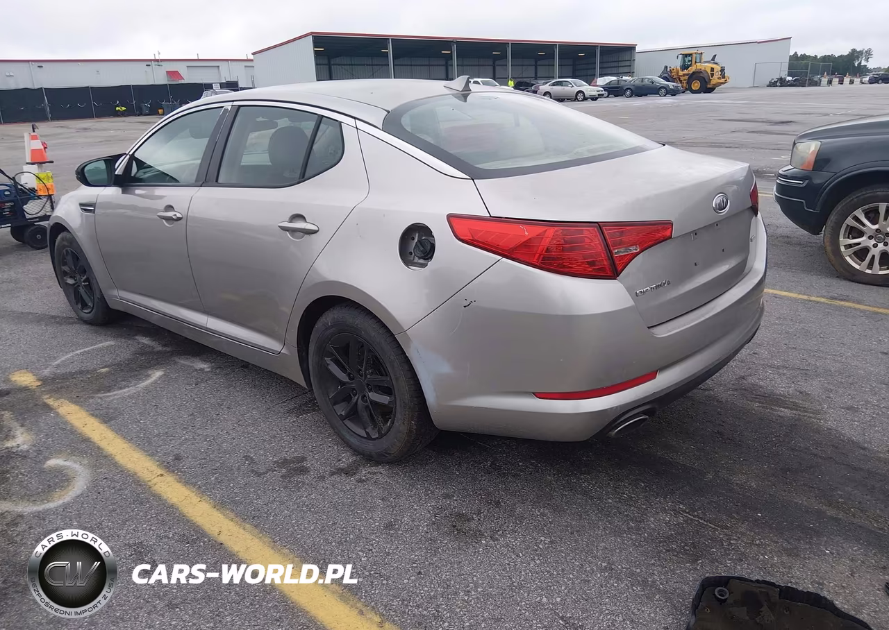 2011 Kia Optima Lx VIN:KNAGM4A79B5082917 - 3