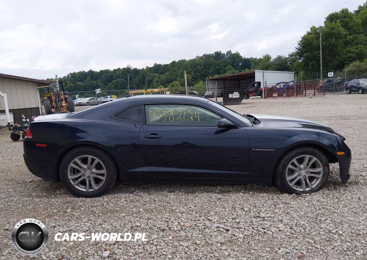2015 Chevrolet Camaro 1Ls VIN:2G1FA1E37F9230304 - 14