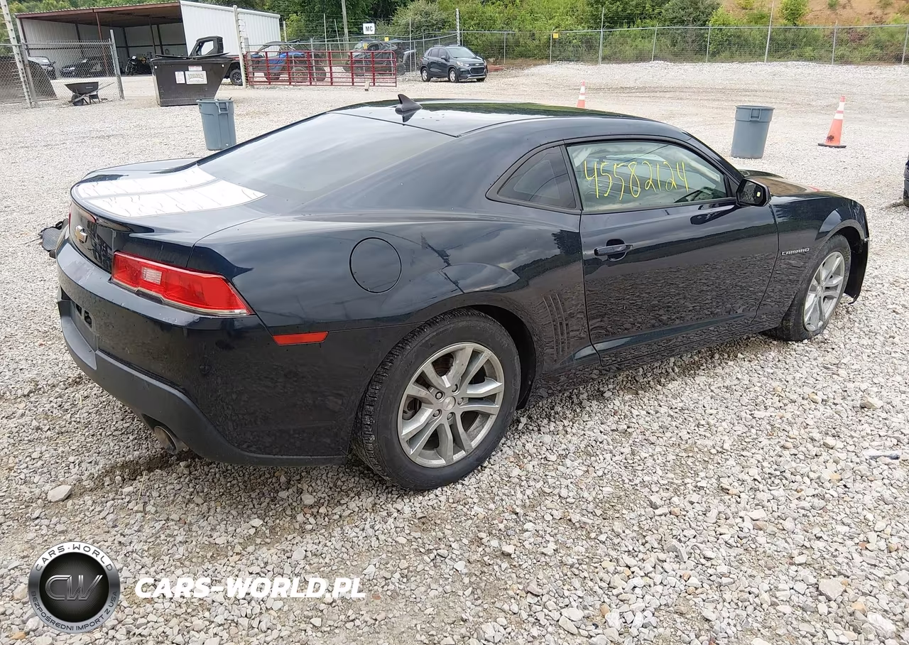 2015 Chevrolet Camaro 1Ls VIN:2G1FA1E37F9230304 - 4