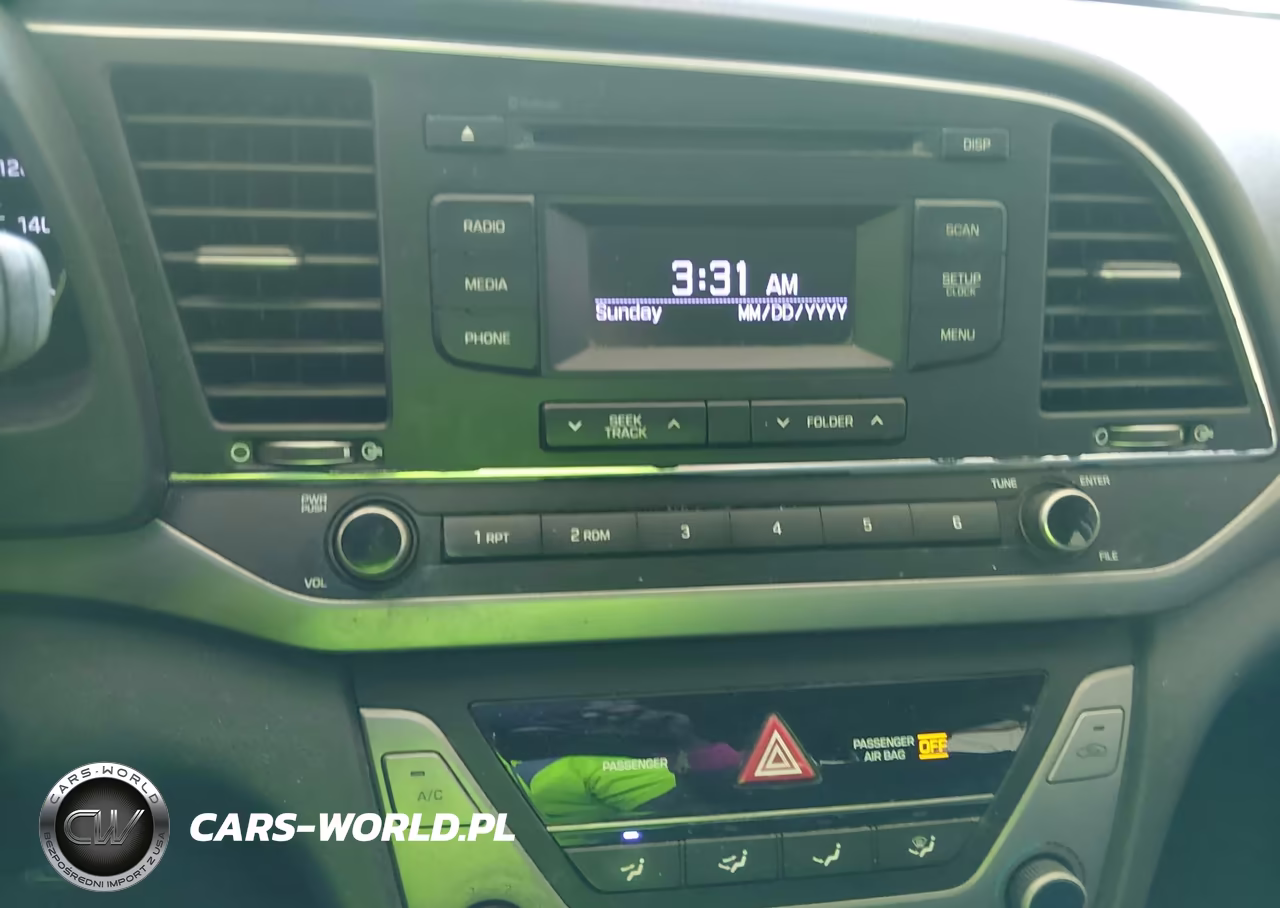 2018 Hyundai Elantra Se VIN:KMHD74LF1JU596391 - 16