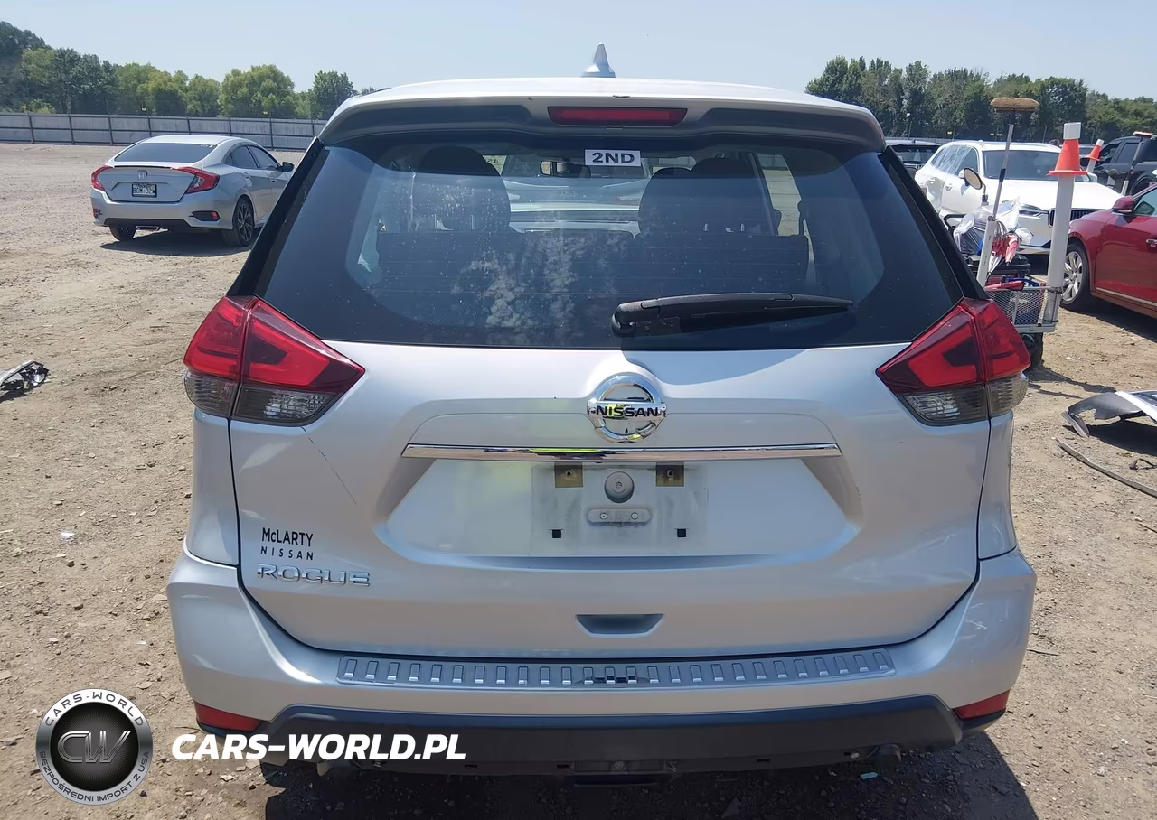 2017 Nissan Rogue S VIN:KNMAT2MT8HP615670 - 17