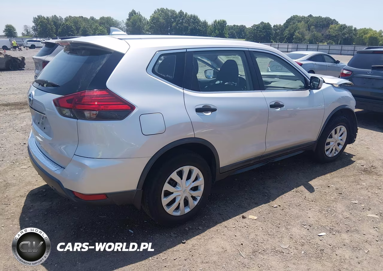 2017 Nissan Rogue S VIN:KNMAT2MT8HP615670 - 4