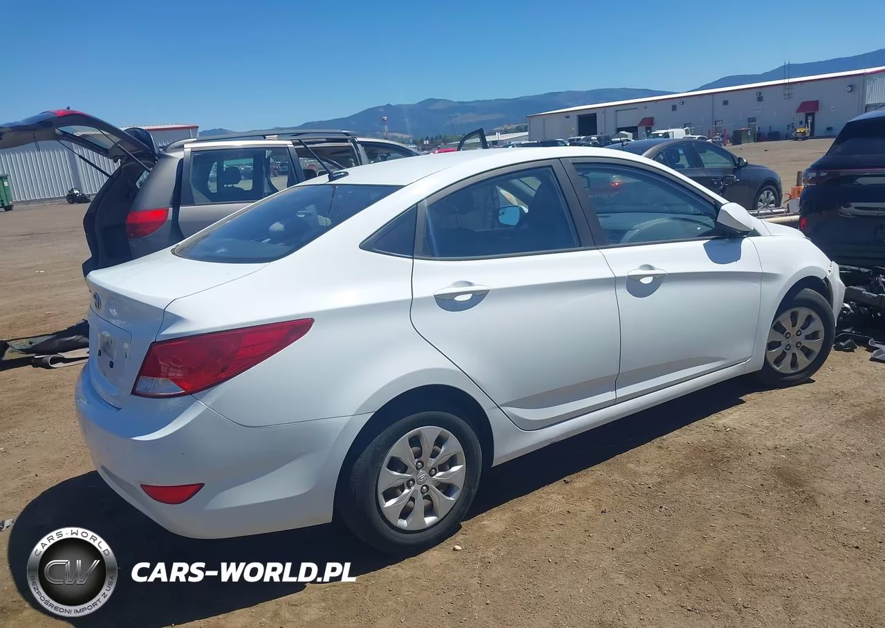 2016 Hyundai Accent Se VIN:KMHCT4AE9GU092990 - 4