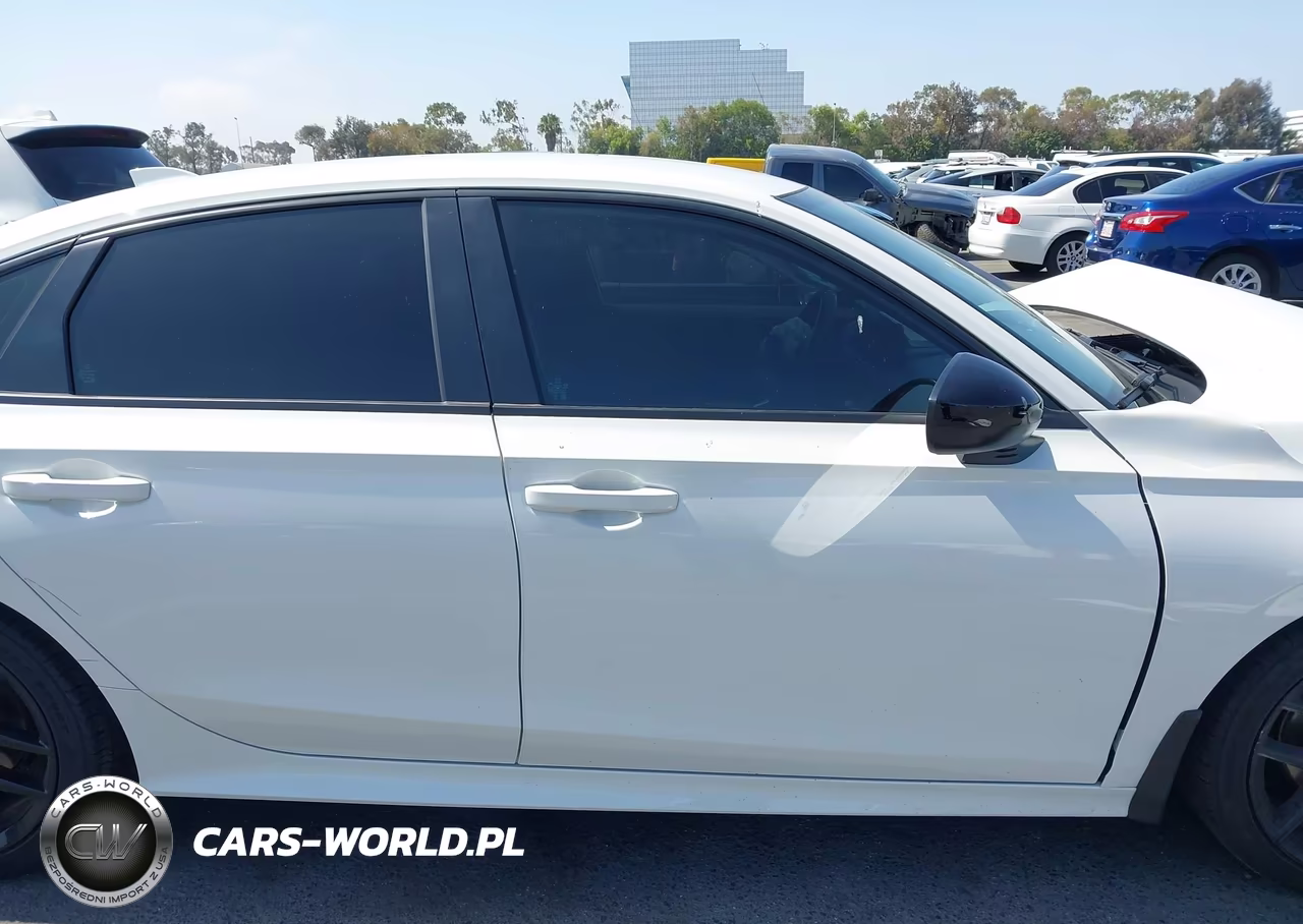 2025 Honda Civic Sport VIN:2HGFE2F52SH604336 - 13