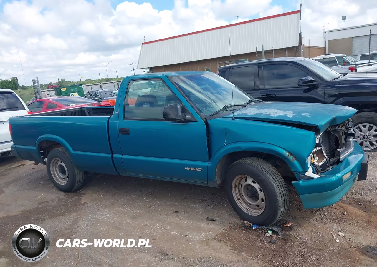 1996 Chevrolet S Truck S10 VIN:1GCCS14WXT8104982 - 13