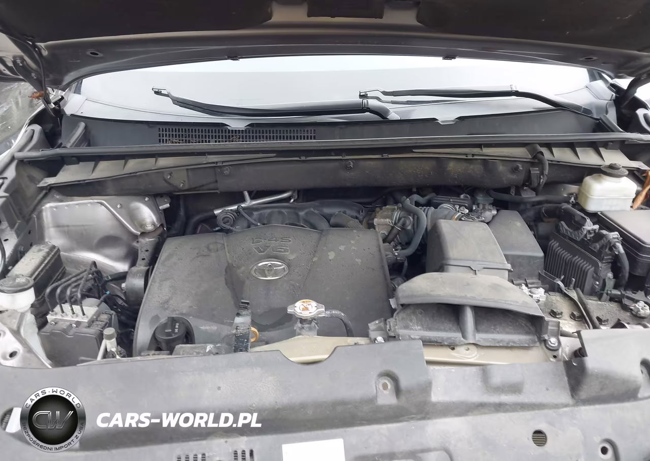 2019 Toyota Highlander Xle VIN:5TDJZRFH0KS628801 - 10