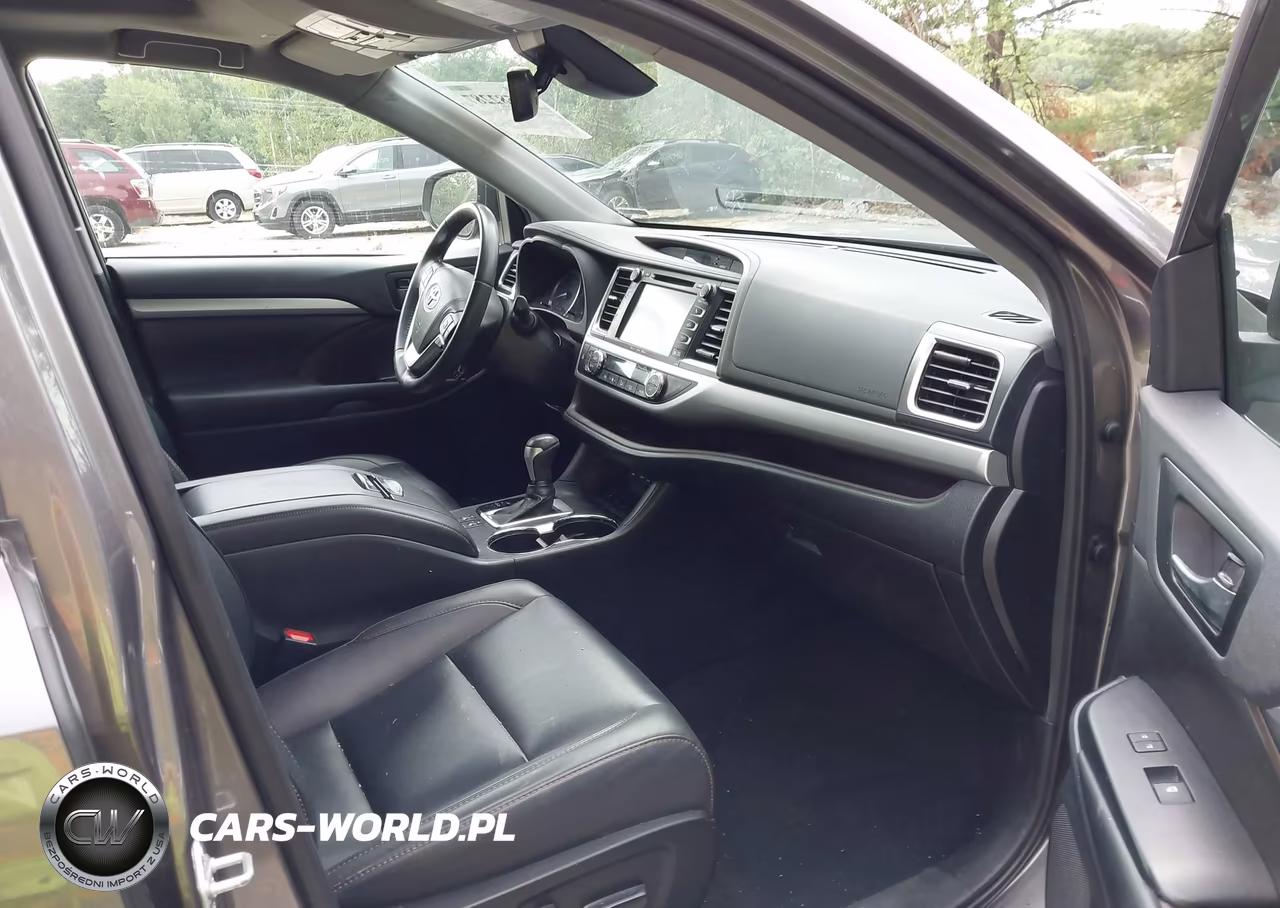 2019 Toyota Highlander Xle VIN:5TDJZRFH0KS628801 - 5