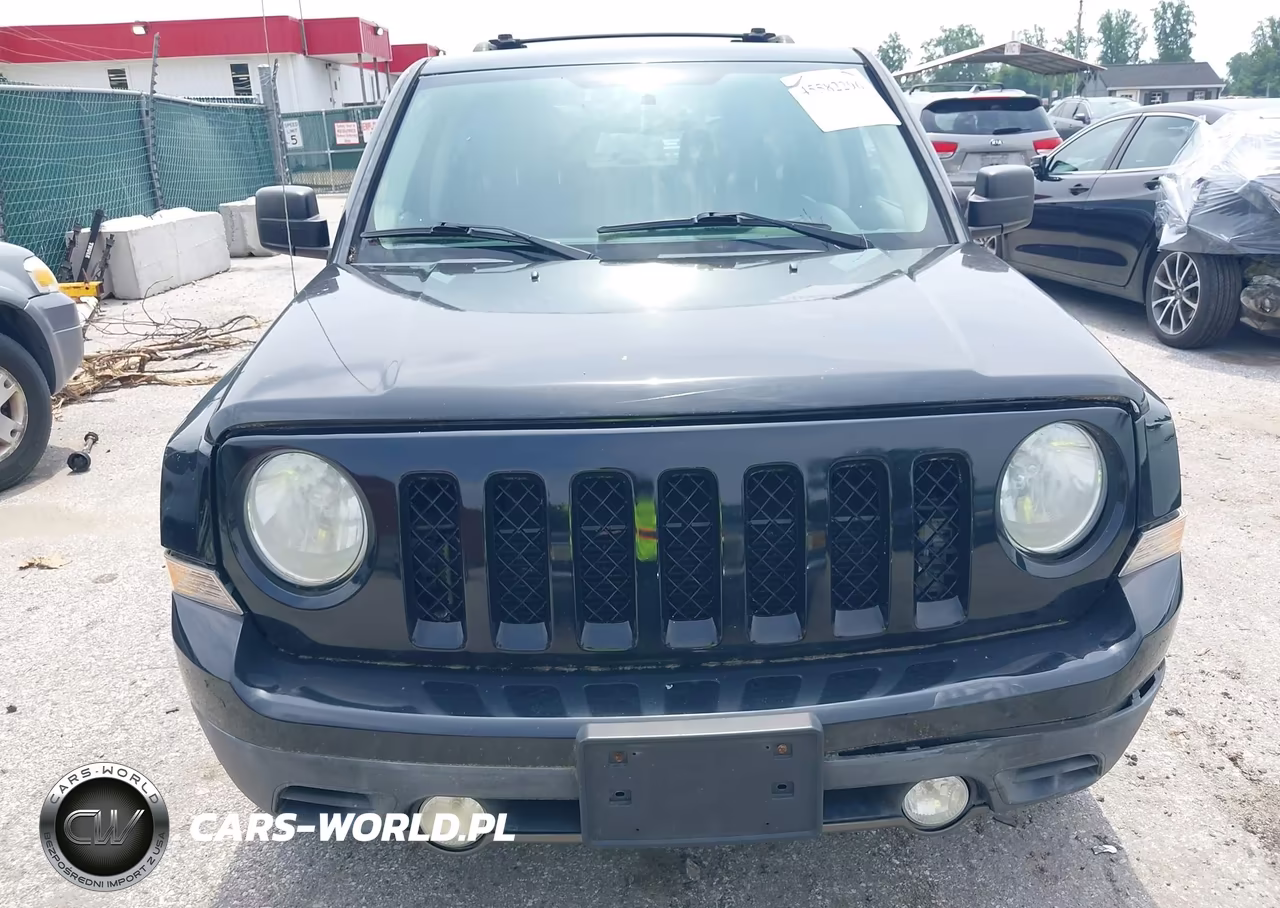 2014 Jeep Patriot Latitude VIN:1C4NJRFB3ED817401 - 6