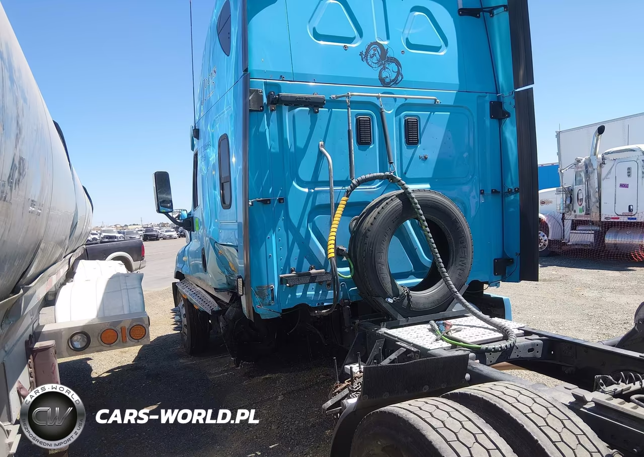 2013 Freightliner Cascadia 125 VIN:1FUJGLBG4DSBC0784 - 14