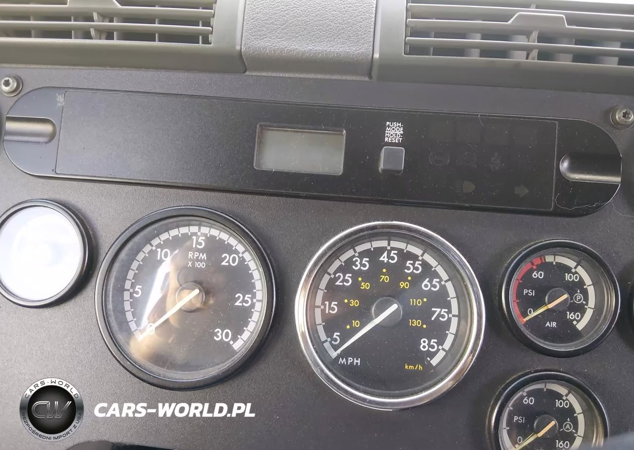 2013 Freightliner Cascadia 125 VIN:1FUJGLBG4DSBC0784 - 5