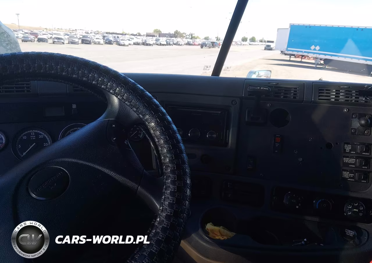 2013 Freightliner Cascadia 125 VIN:1FUJGLBG4DSBC0784 - 6